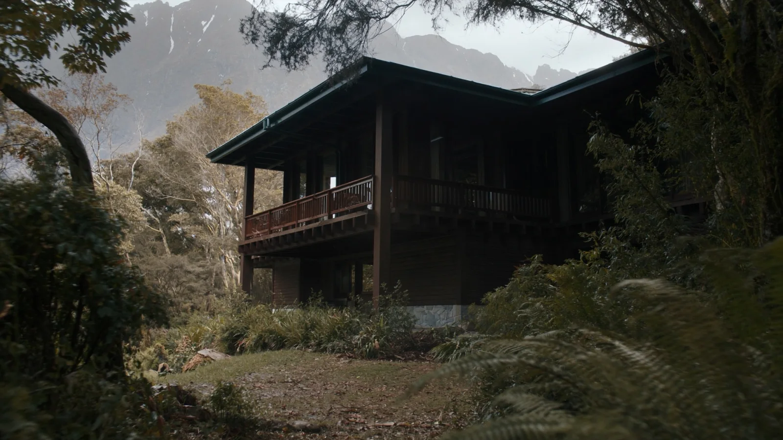 Representative property concept for the Fox Glacier direct-booking strategy